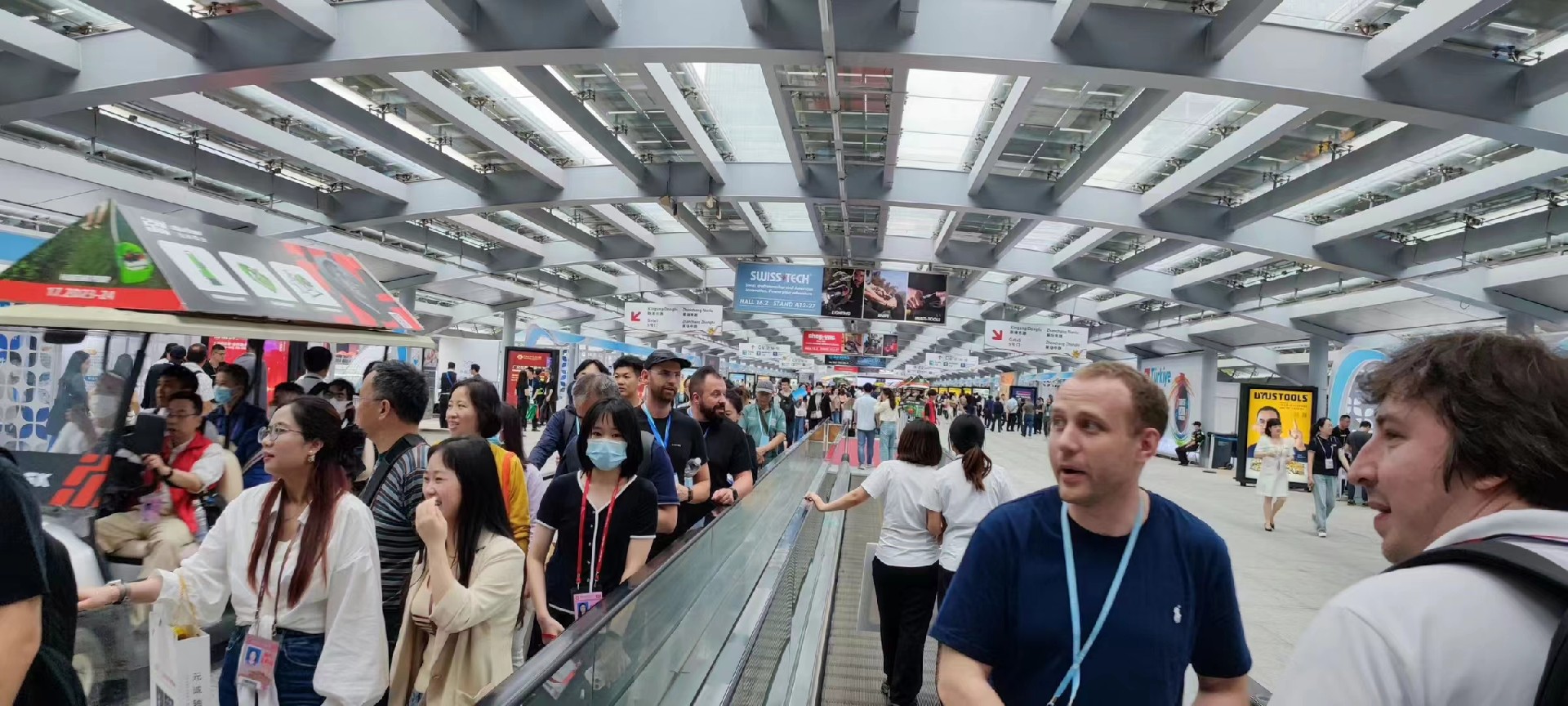 1682557469205013.jpg dec0735cbd5ecfb1a7ac80e3dce8bc7.jpg